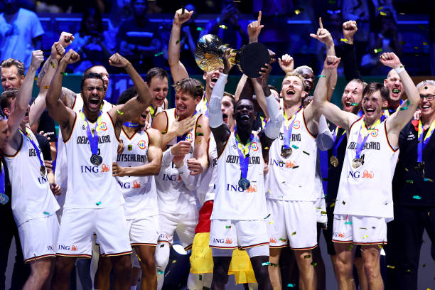NBA季后赛经典战役：CCTV5完整比赛回放